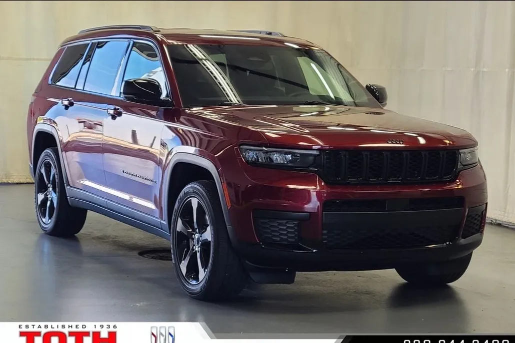 2021 Jeep Grand Cherokee Altitude photo 1
