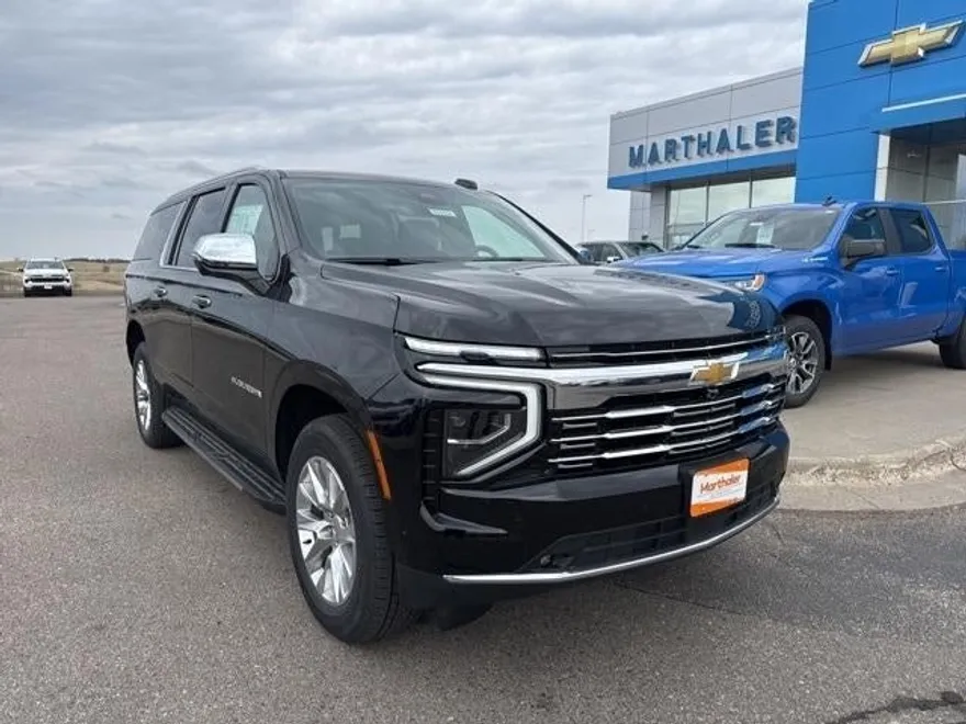 2025 Chevrolet Suburban Premier photo 1