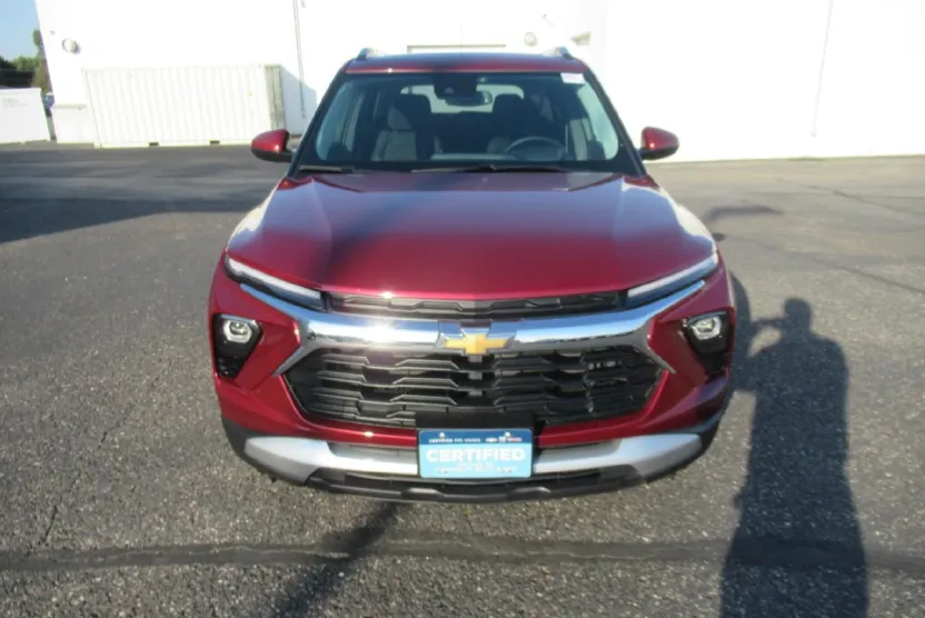 2024 Chevrolet Trailblazer LT photo 1