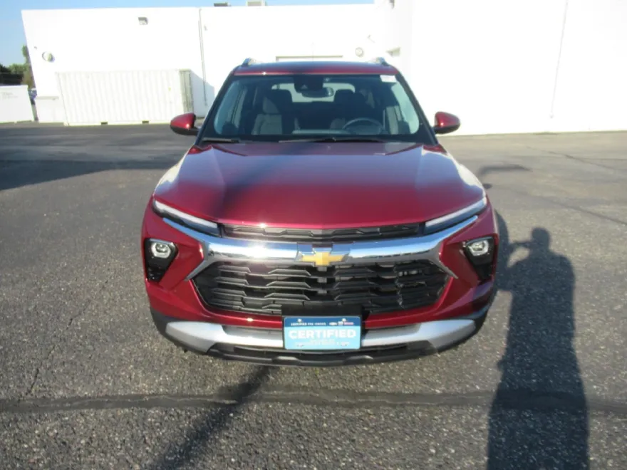 2024 Chevrolet Trailblazer LT photo 1