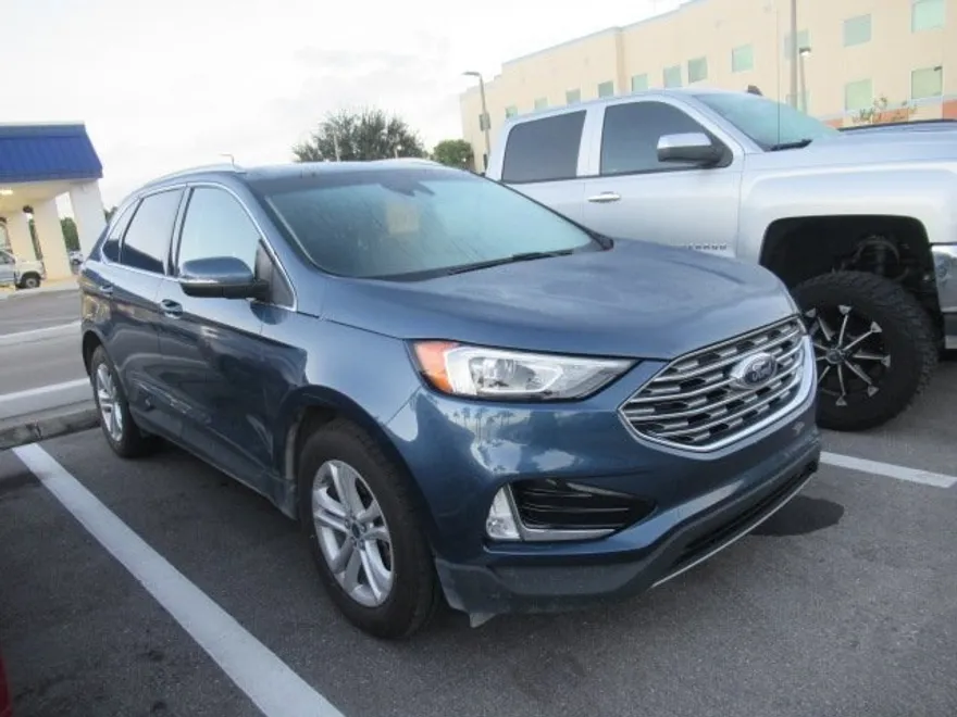 2019 Ford Edge SEL photo 1