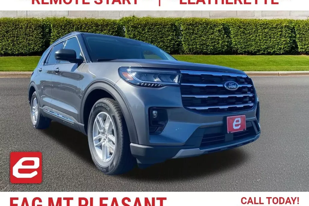 2025 Ford Explorer photo 1