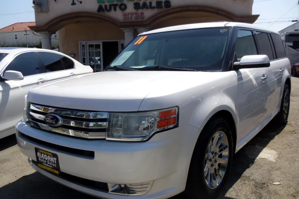 2011 Ford Flex SEL photo 1