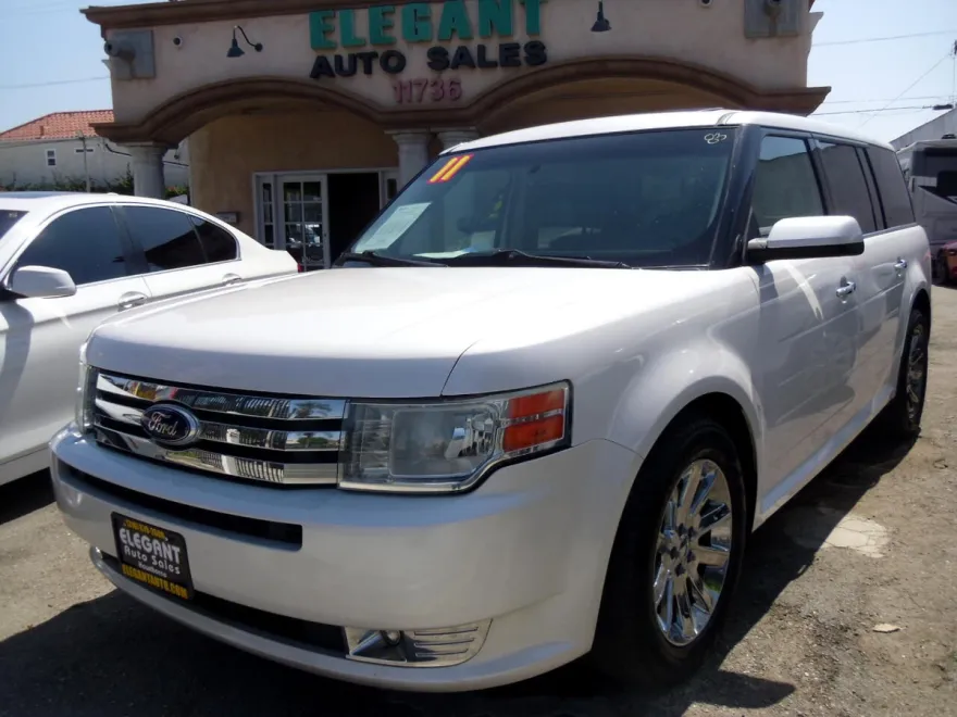 2011 Ford Flex SEL photo 1