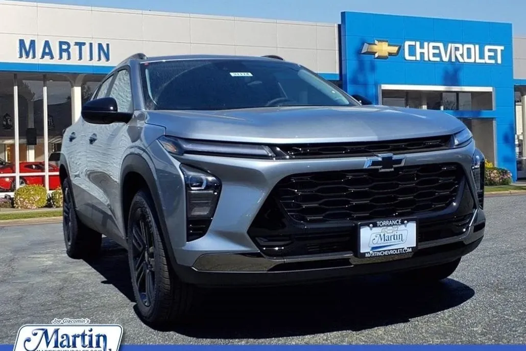 2025 Chevrolet Trax ACTIV photo 1