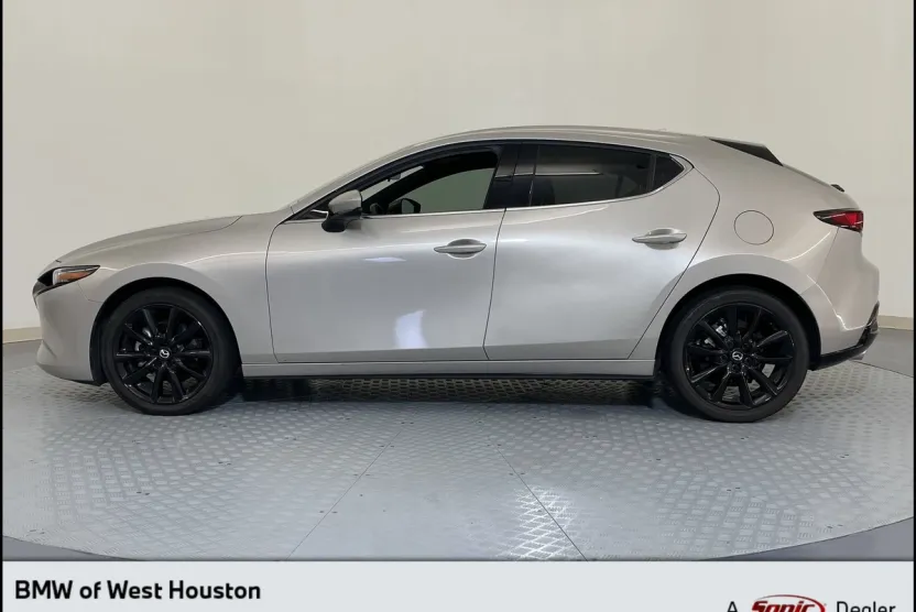2023 Mazda Mazda3 Hatchback 2.5 s Premium photo 1