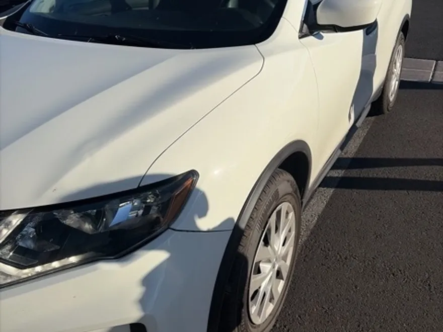 2020 Nissan Rogue S photo 1