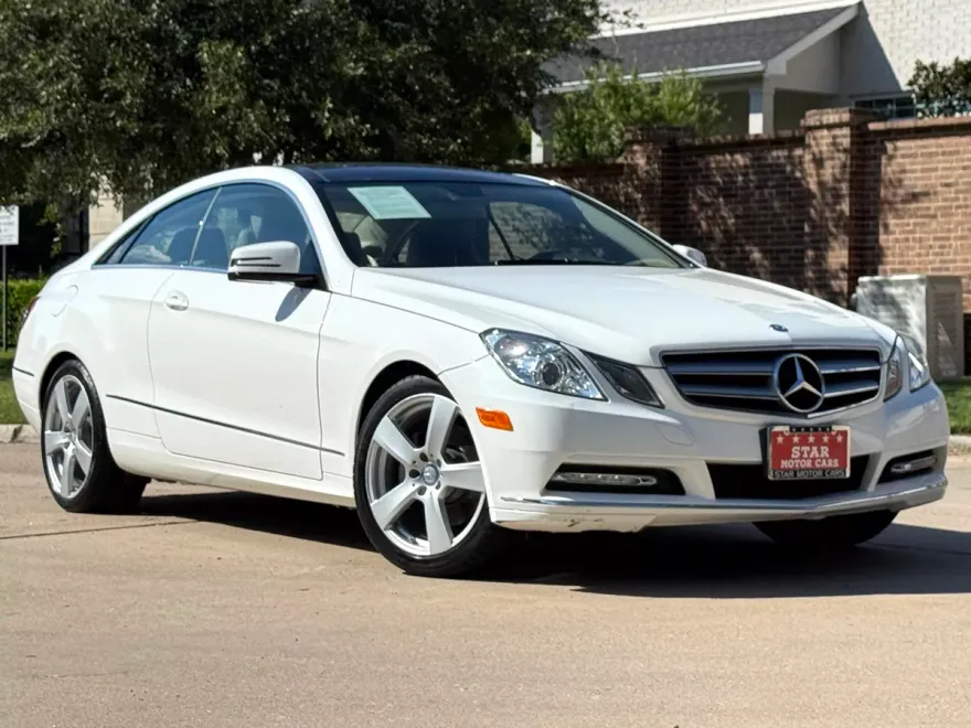2013 Mercedes Benz E 350 photo 1
