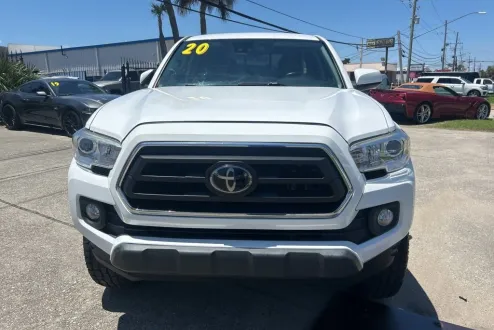 2020 Toyota Tacoma SR5 photo 3