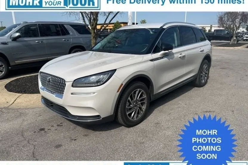 2022 Lincoln Corsair Standard photo 1
