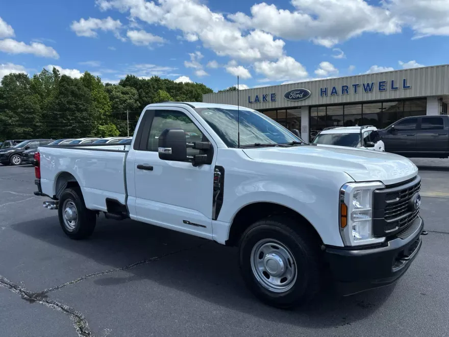 2025 Ford F-250 XL photo 1
