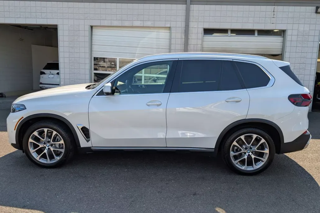 2025 Bmw X5 xDrive40i photo 1
