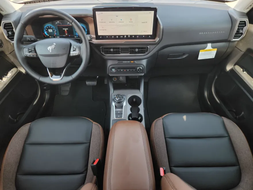 2025 Ford Bronco Sport Outer Banks photo 1
