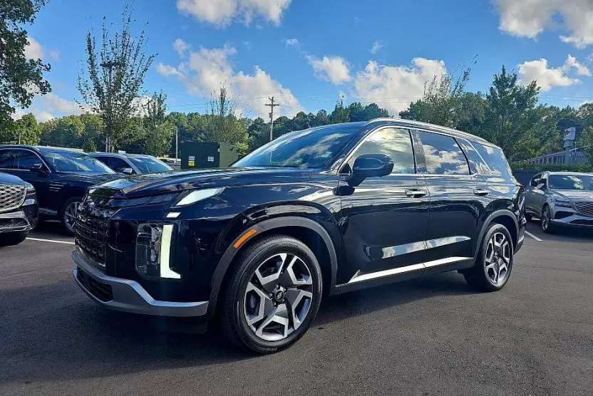 2024 Hyundai Palisade Limited photo 1
