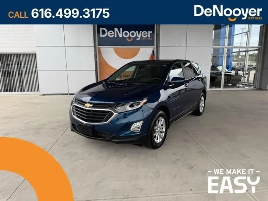 2021 Chevrolet Equinox LT photo 1