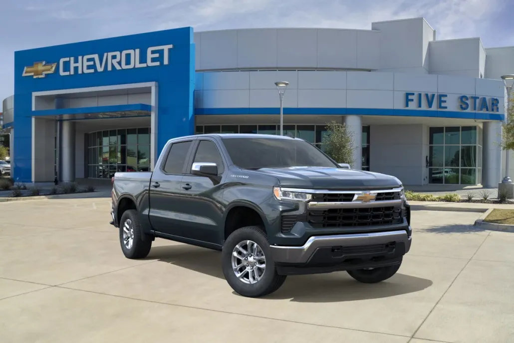 2025 Chevrolet Silverado 1500 LT photo 1