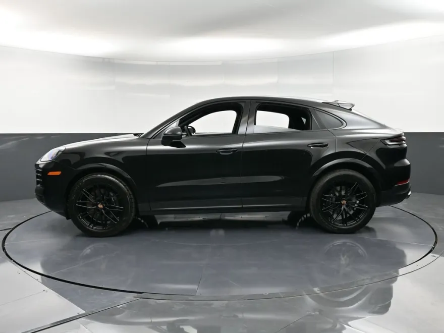 2026 Porsche Cayenne Coupe photo 1
