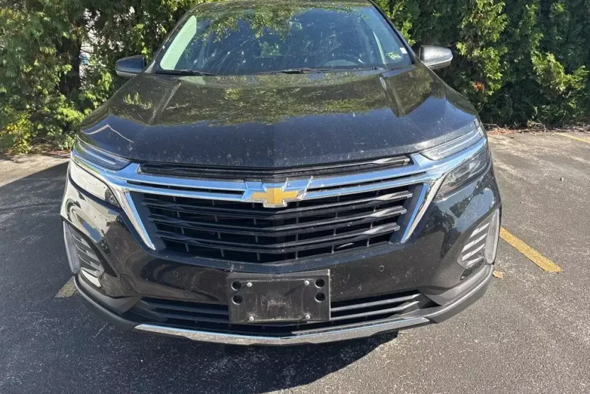 2024 Chevrolet Equinox LT photo 1
