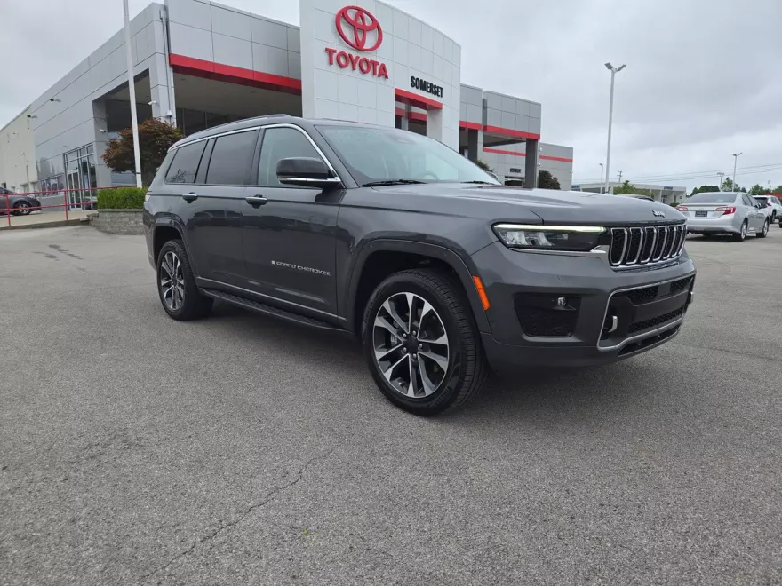 2021 Jeep Grand Cherokee Overland photo 1