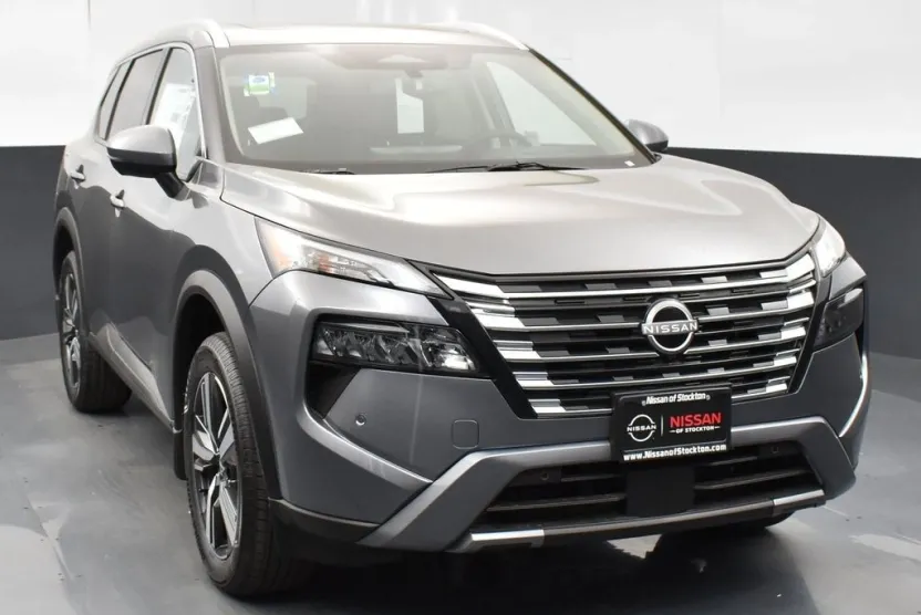 2025 Nissan Rogue SL photo 1
