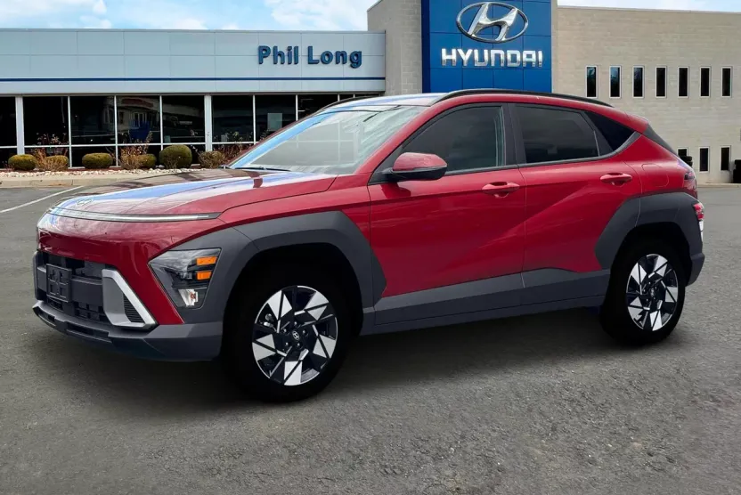 2025 Hyundai Kona SEL photo 1