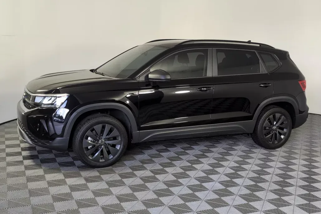 2023 Volkswagen Taos S photo 1