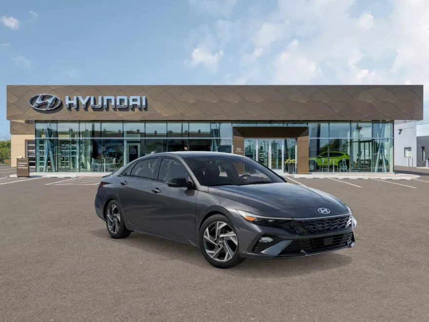 2025 Hyundai Elantra SEL Sport photo 1