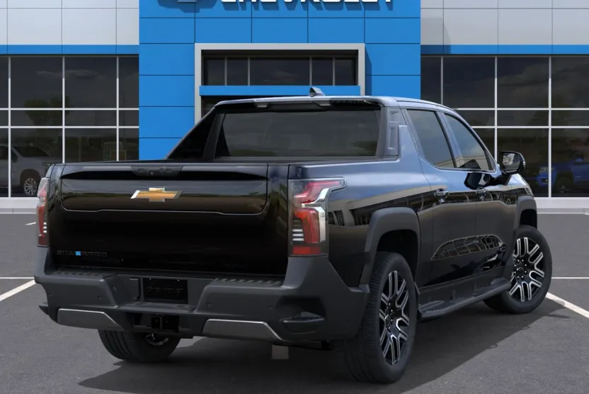 2026 Chevrolet Silverado EV LT photo 1