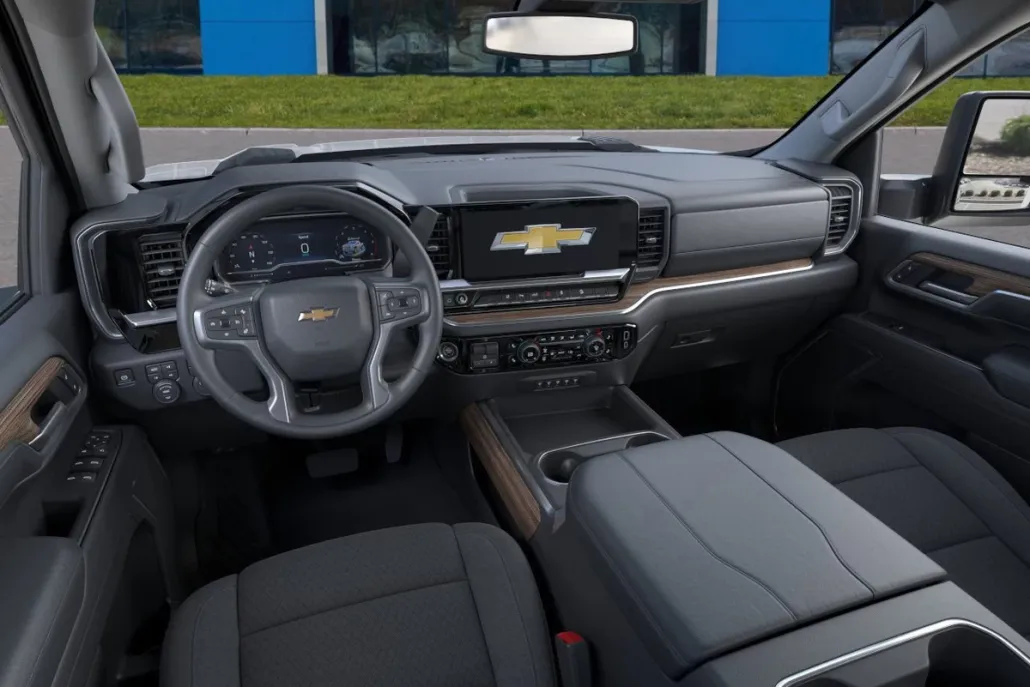 2026 Chevrolet Silverado 2500HD LT photo 1