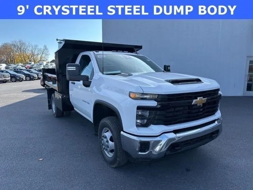 2025 Chevrolet Silverado 3500HD Work Truck photo 1
