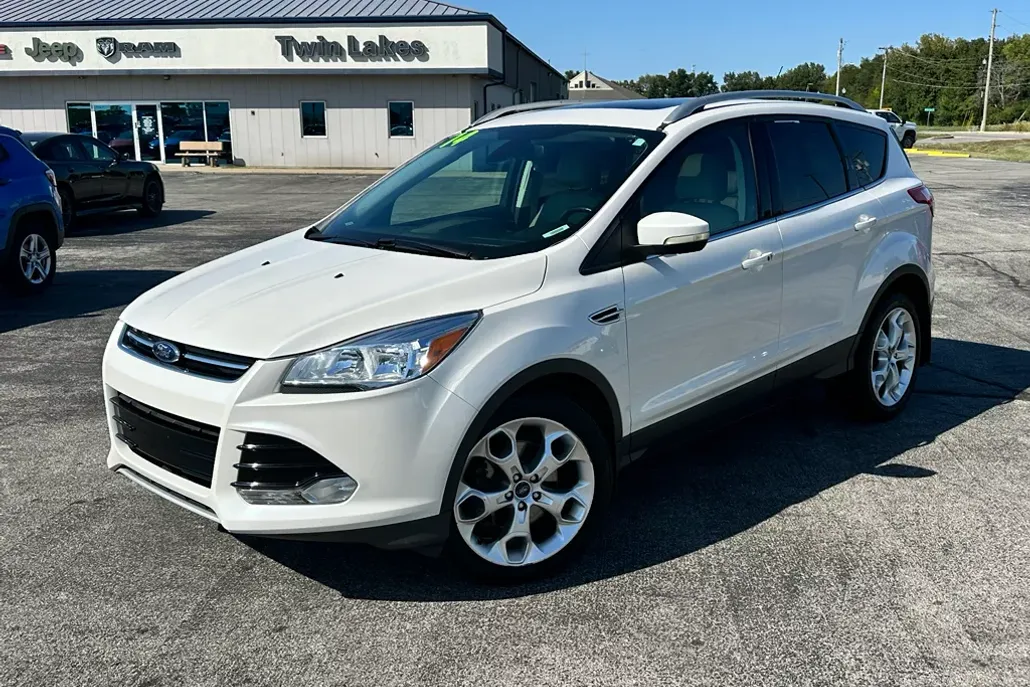 2014 Ford Escape Titanium photo 1