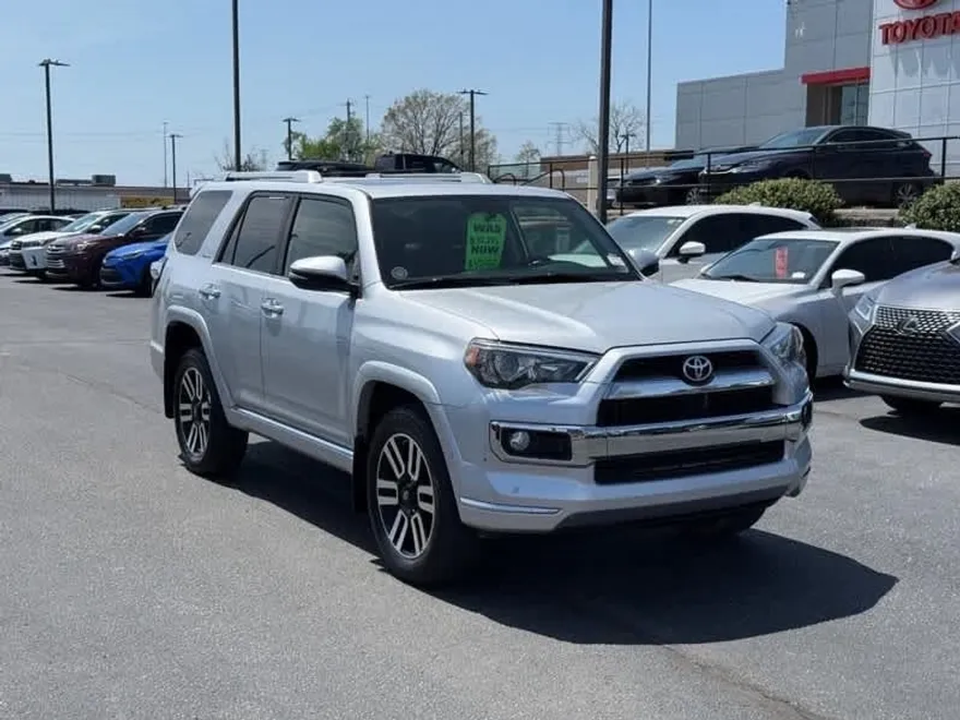 2019 Toyota 4Runner Limited 4WD photo 1