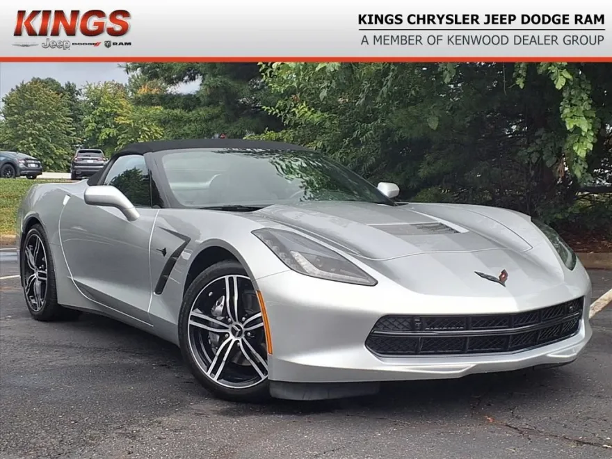 2016 Chevrolet Corvette Stingray 2LT Convertible photo 1