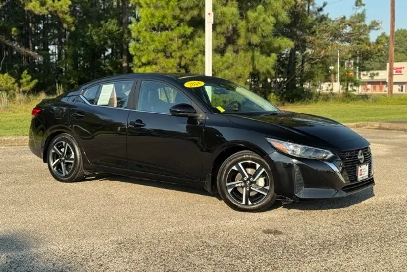 2024 Nissan Sentra SV photo 1