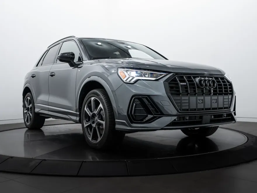 2025 Audi Q3 S line Premium Plus photo 1