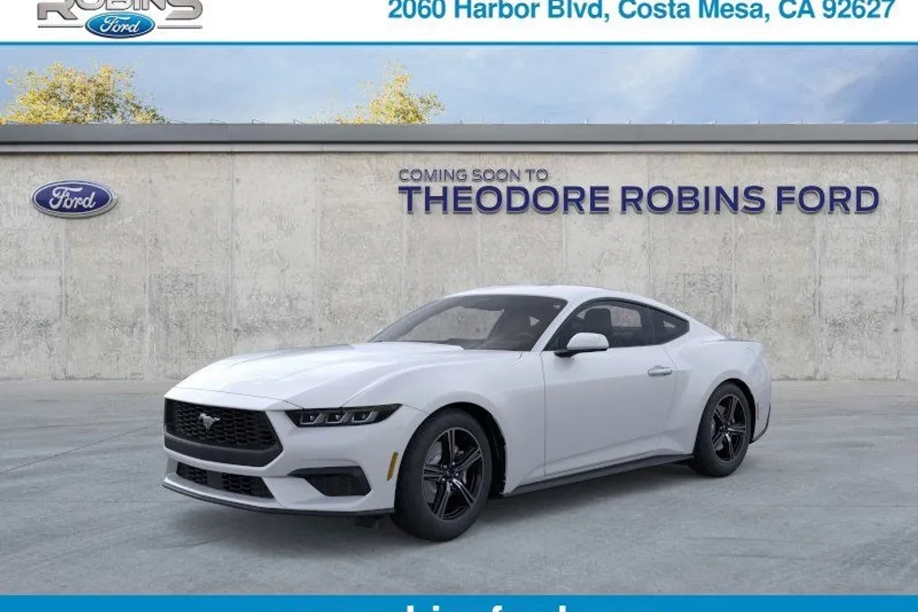 2025 Ford Mustang photo 1
