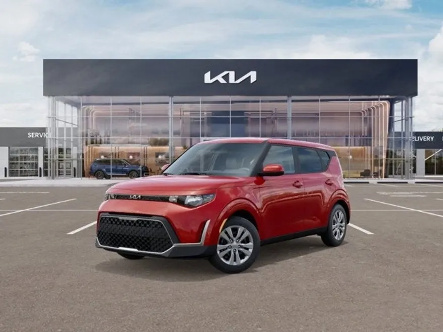2025 Kia Soul LX photo 1