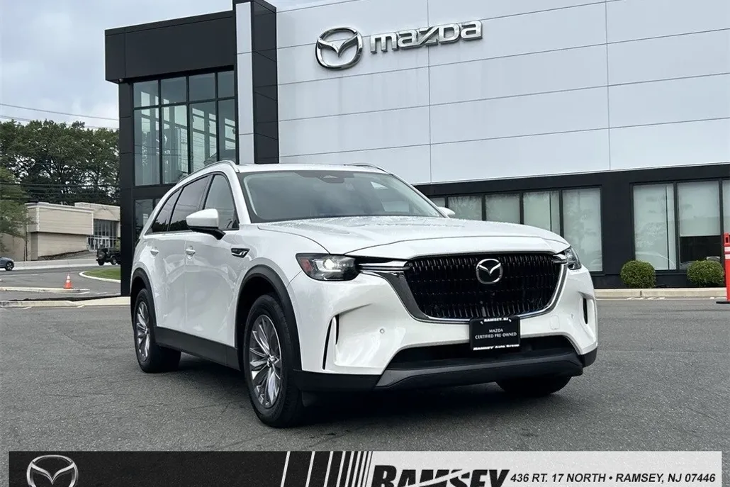 2025 Mazda CX-90 Plug-in Hybrid Preferred photo 1