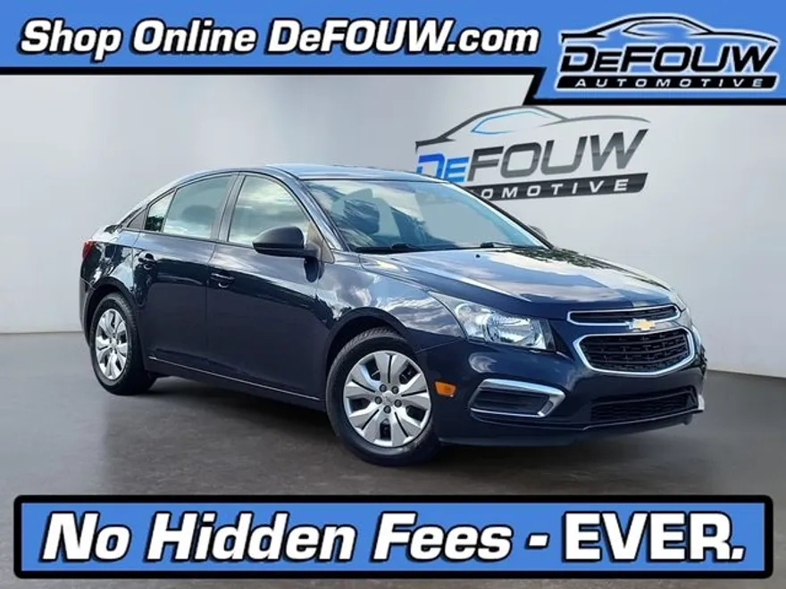 2015 Chevrolet Cruze LS photo 1