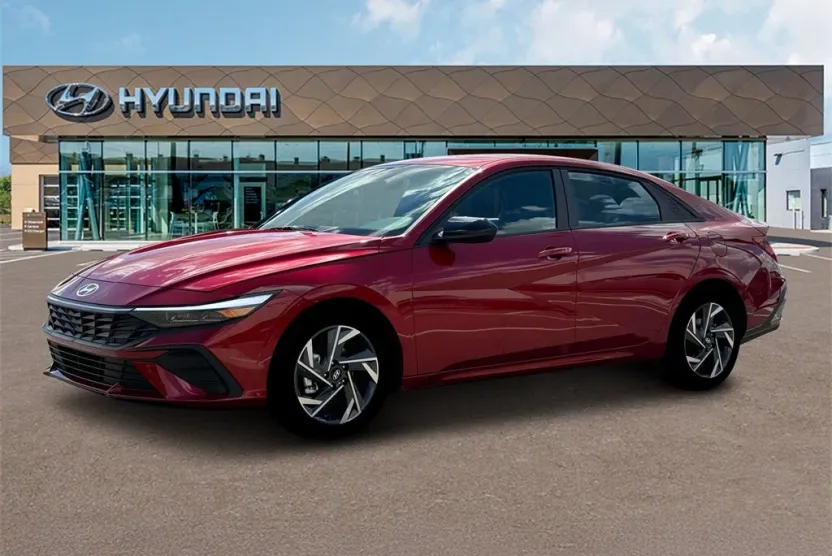 2025 Hyundai Elantra SEL Sport photo 1
