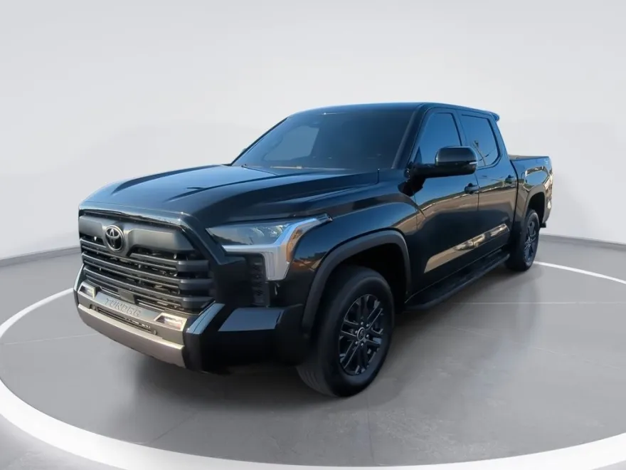 2024 Toyota Tundra SR5 photo 1