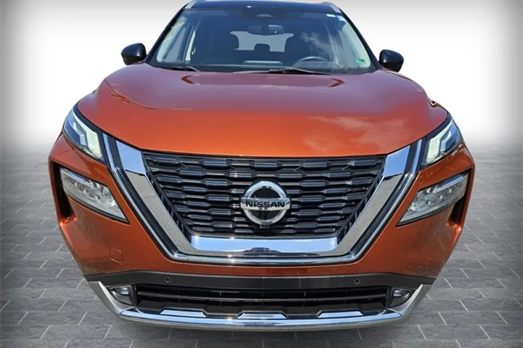 2021 Nissan Rogue Platinum photo 1