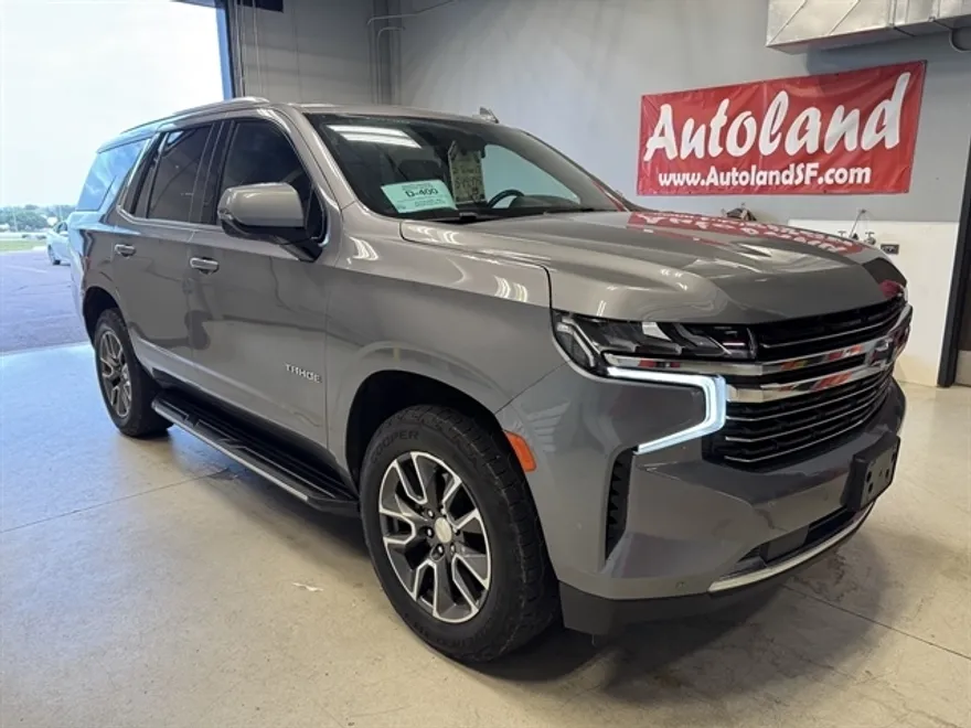 2021 Chevrolet Tahoe LT photo 1