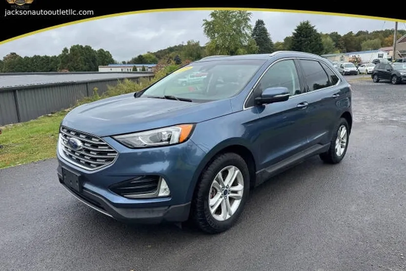 2019 Ford Edge SEL photo 1