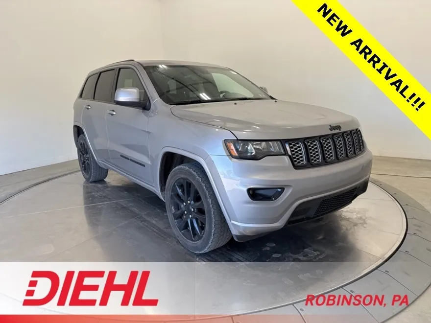 2019 Jeep Grand Cherokee Altitude photo 1