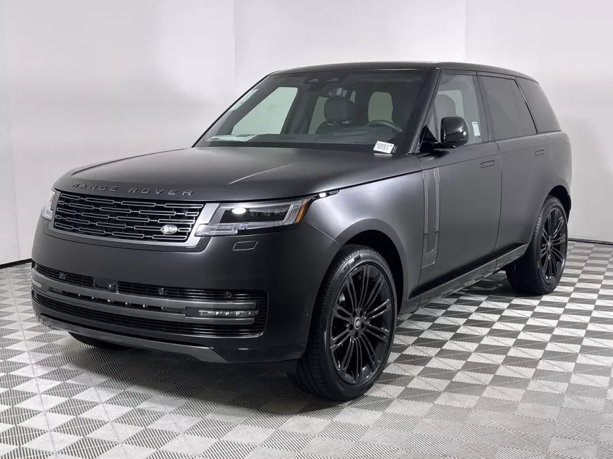 2025 Land Rover Range Rover SE photo 1