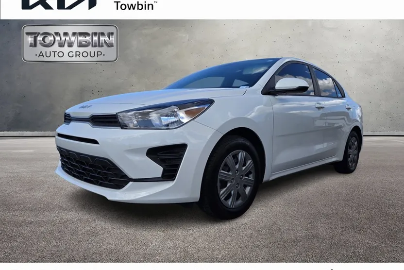 2023 Kia Rio LX S photo 1