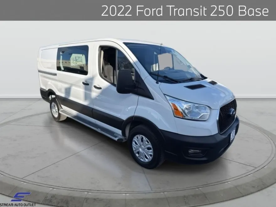 2022 Ford Transit photo 1