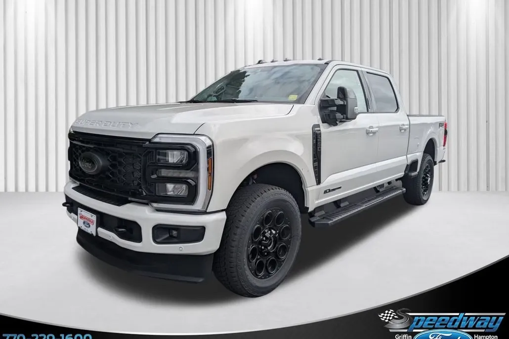 2026 Ford F-250 Lariat photo 1