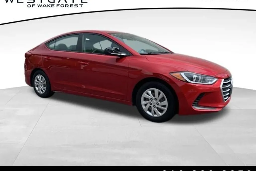 2017 Hyundai Elantra SE photo 1
